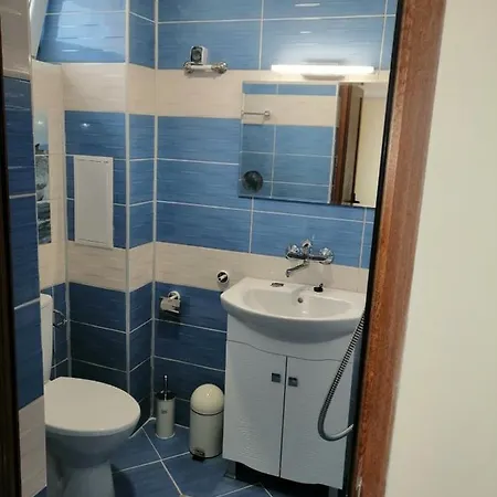 диана дик Hotel