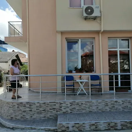 диана дик Hotel