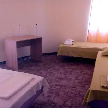 диана дик 酒店