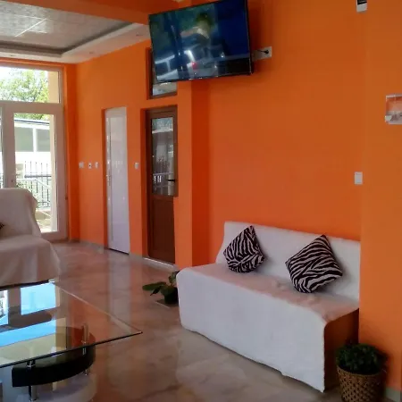 диана дик Otel *