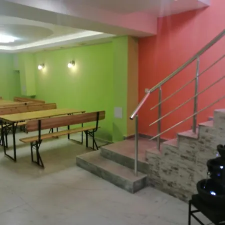 диана дик 酒店 *