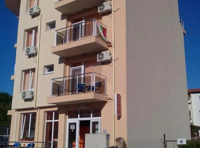 диана дик Hotel Kiten (Burgas)